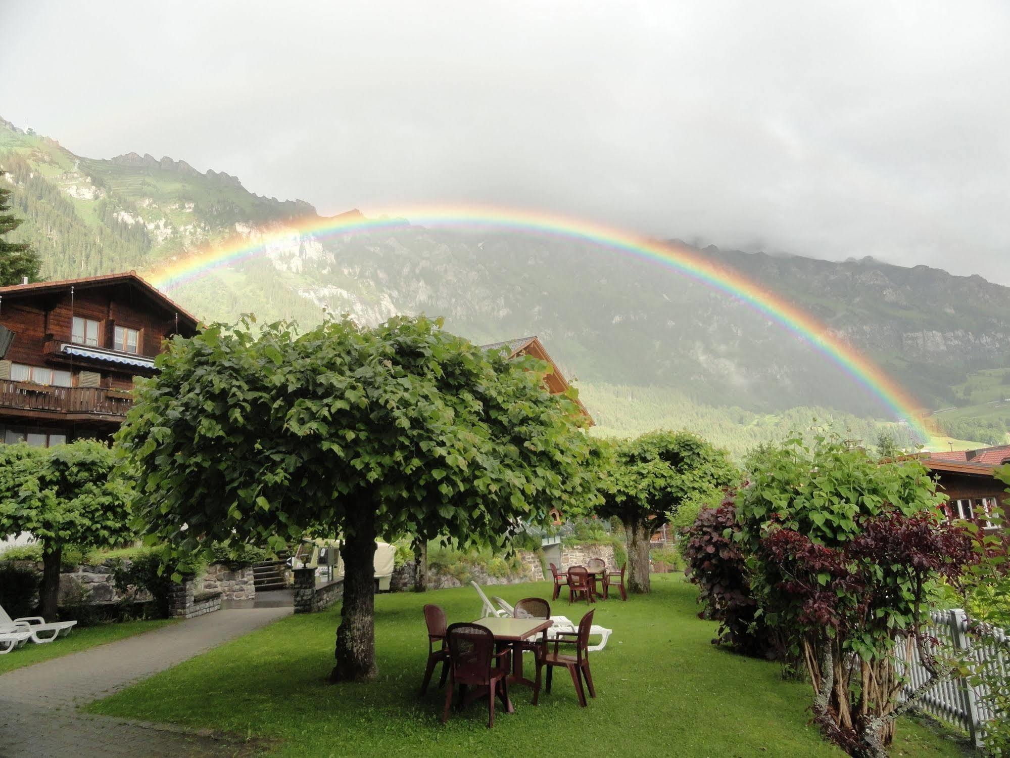 Hotel Alpenruhe - Vintage Design Hotel Wengen Exterior foto